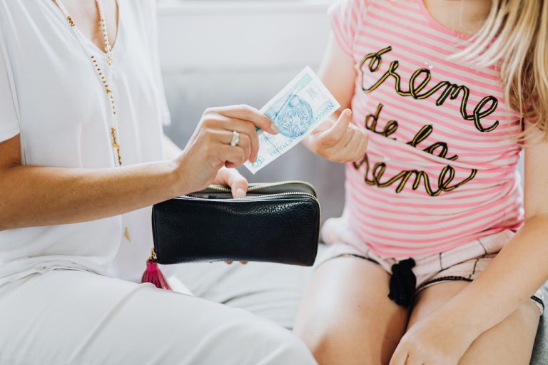 Securing Your Child&rsquo;s Financial Future: Easy Tips for Saving Money
